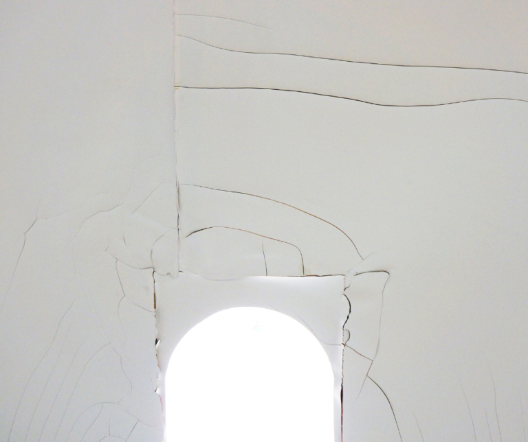 The Top 3 Reasons Why Drywall Cracks