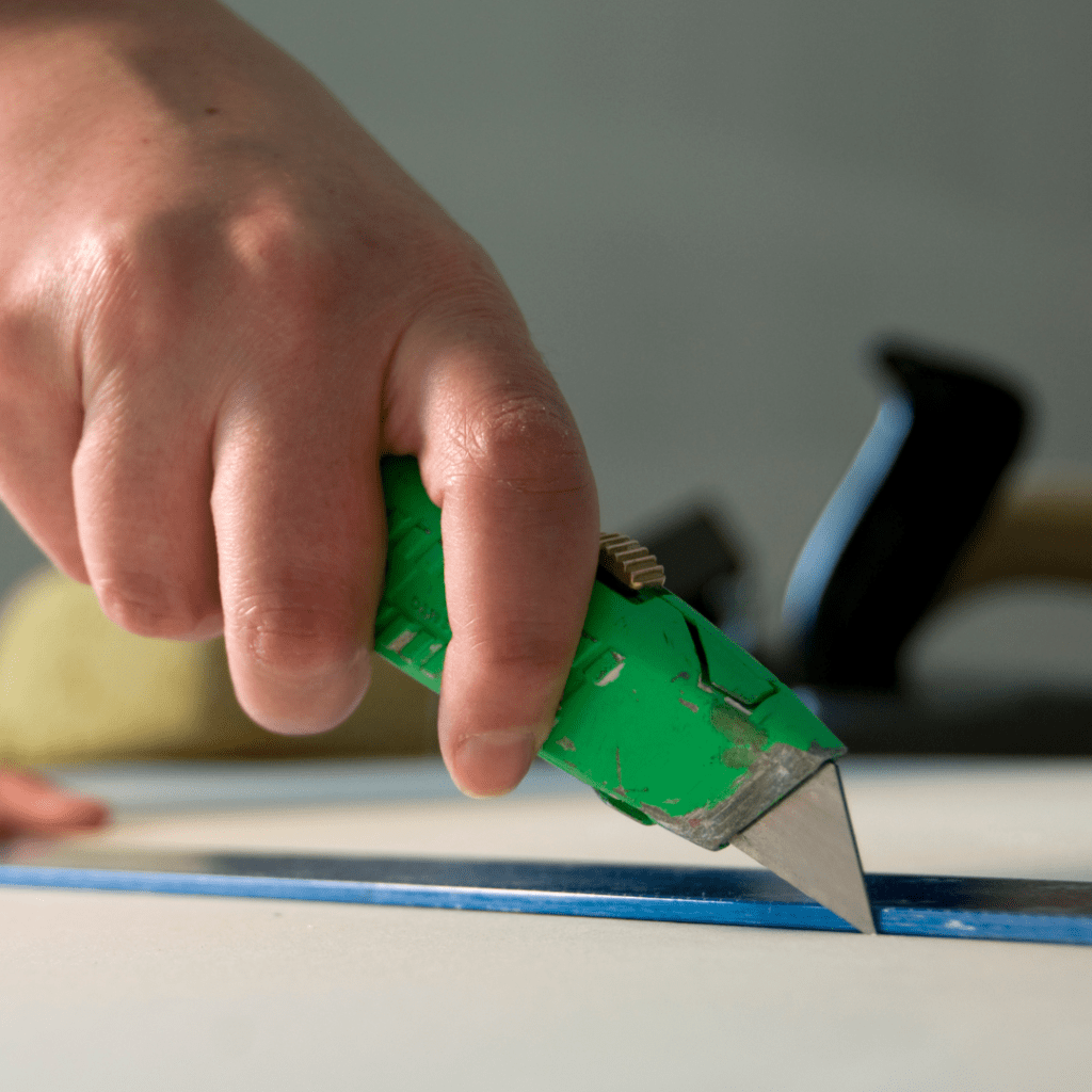 how to cut sheetrock